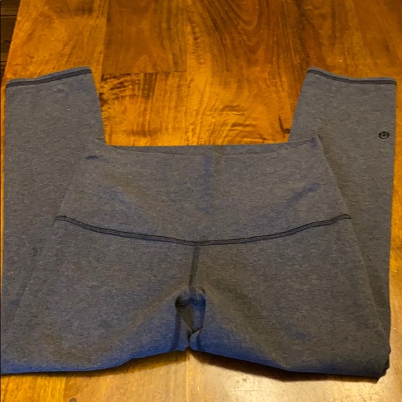 Lululemon wonder under crop leggings 6 - Picture 4 of 4